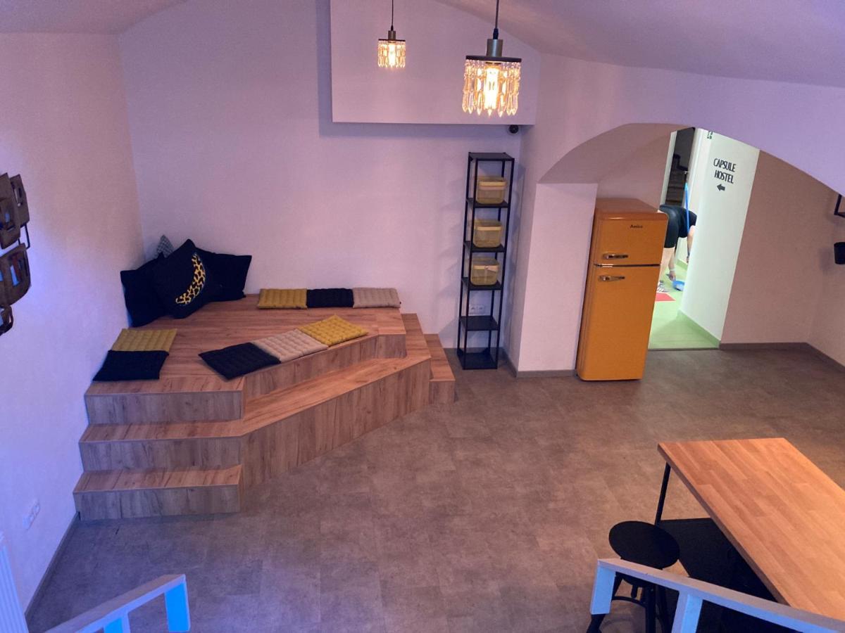 Capsule Hostel Erbenova Praha Eksteriør bilde