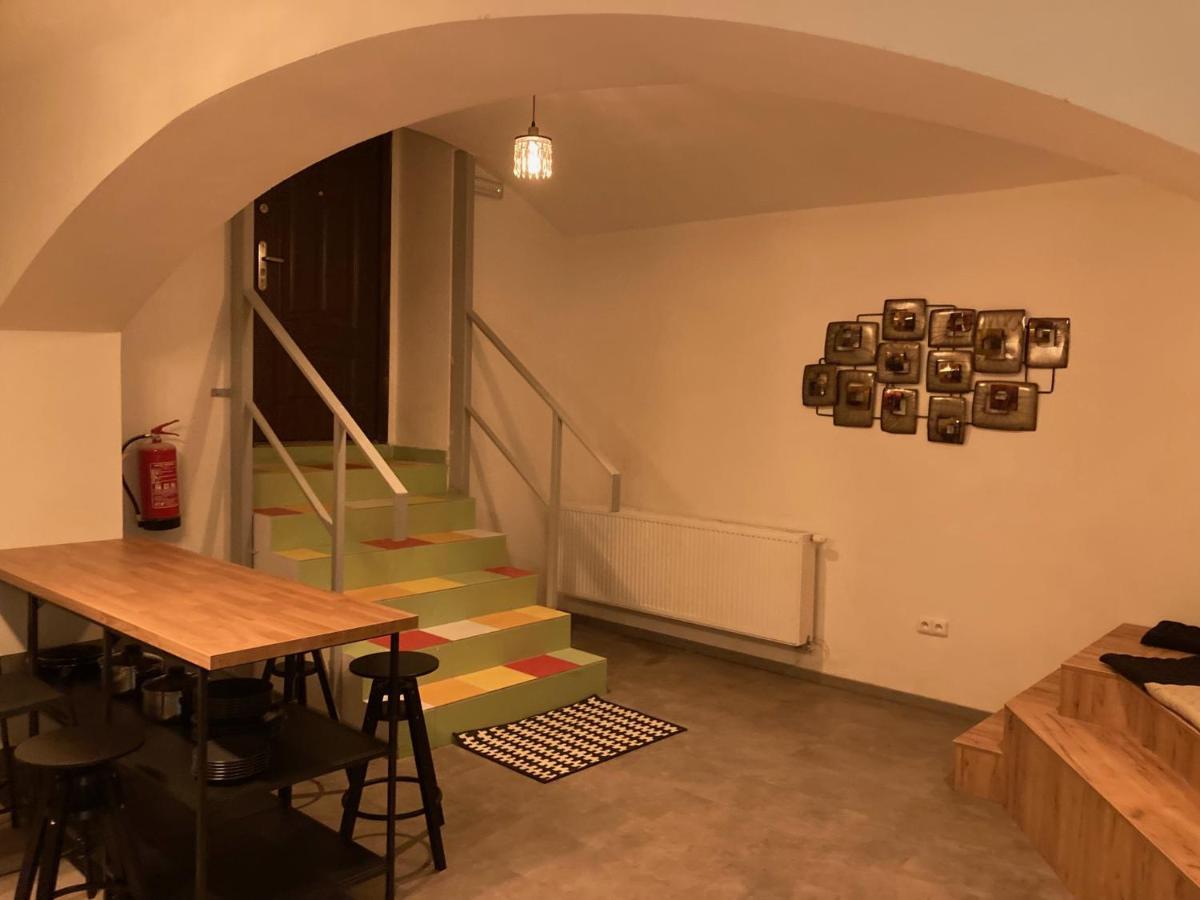 Capsule Hostel Erbenova Praha Eksteriør bilde